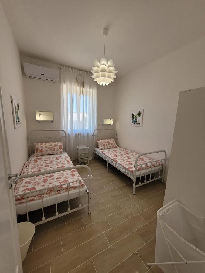 Appartamento Demetrio 50M Mare & Shopping Лидо Марини Екстериор снимка